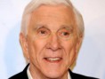 Ator Leslie Nielsen morre aos 84 anos